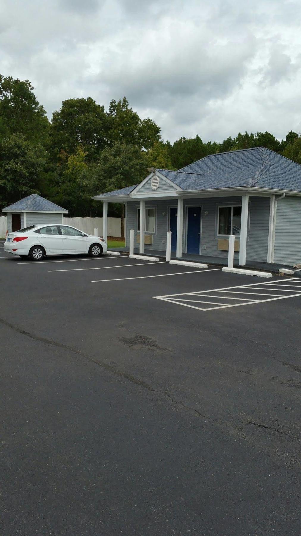 Village Inn & Suites - Smithville Exteriör bild